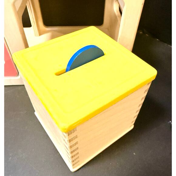 Lovevery Montessori Modular Play House garage, stairs & emotion dolls Observer - Picture 5 of 8